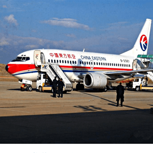 武汉航空货运航空快运业稳步发展的原因是什么？